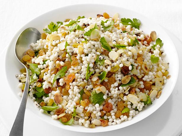 Israeli Couscous with Raisins_image