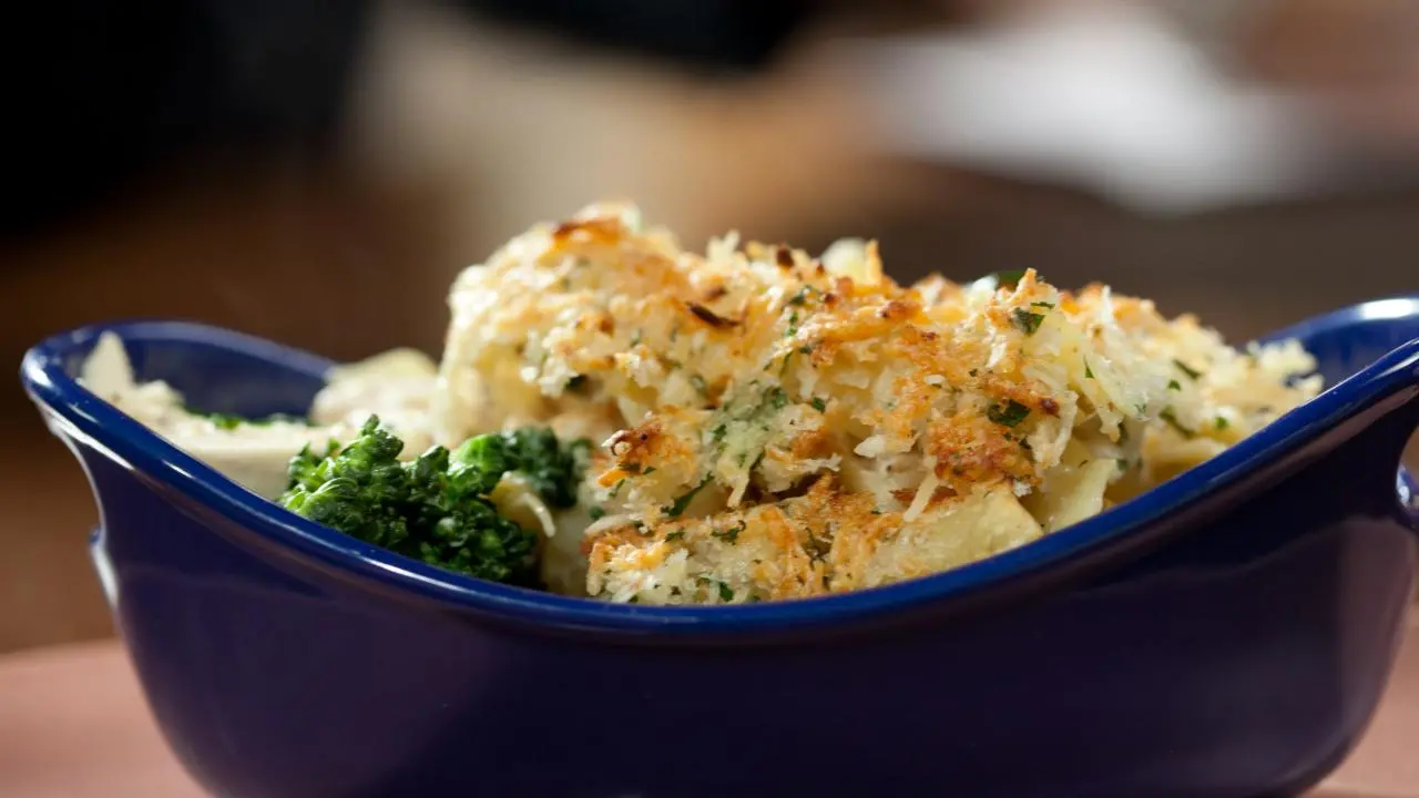 Chicken Divan Noodle Casserole