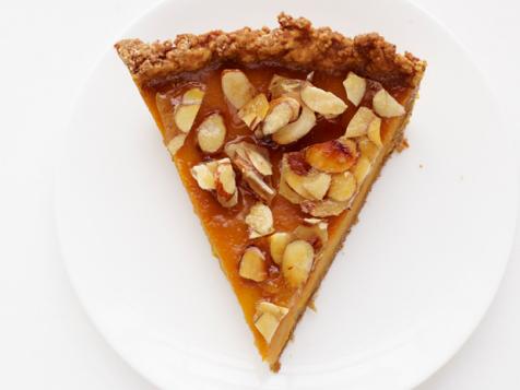 Amaretto Pumpkin Pie With Almond Praline