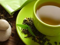 There are countless questions dietitians get are asked on green tea--- Is it good for me? How much should I drink? Does it have caffeine? Will it help me lose weight? We’ll address all your concerns on this popular beverage so you can decide if it’s right for you.