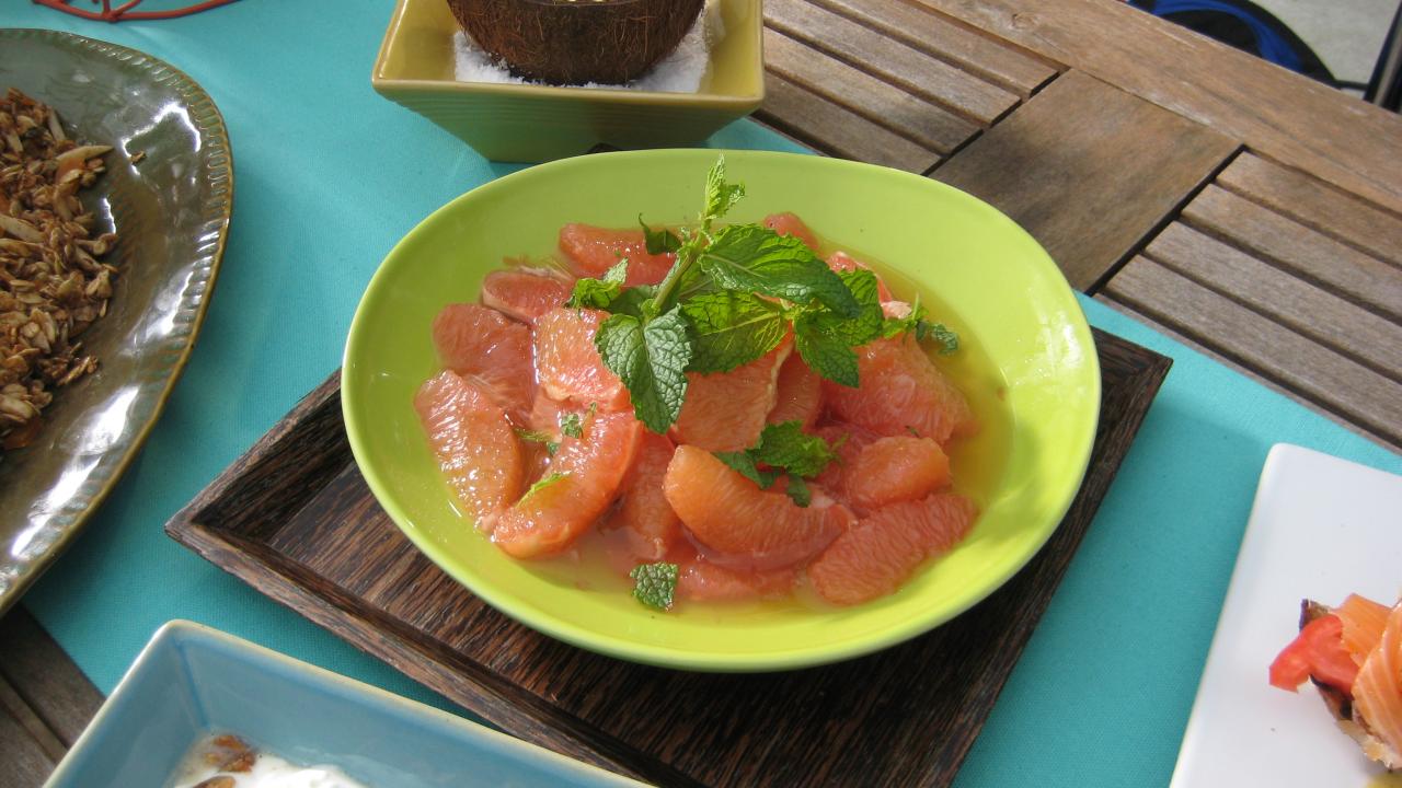 Honey-Mint Grapefruit Salad