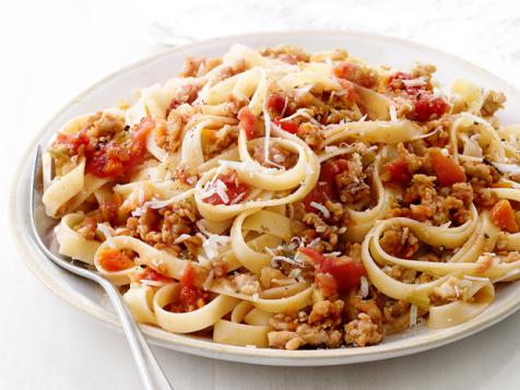 Fettuccine With Quick Ragu