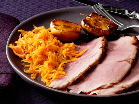 Glazed Ham With Roasted Apples