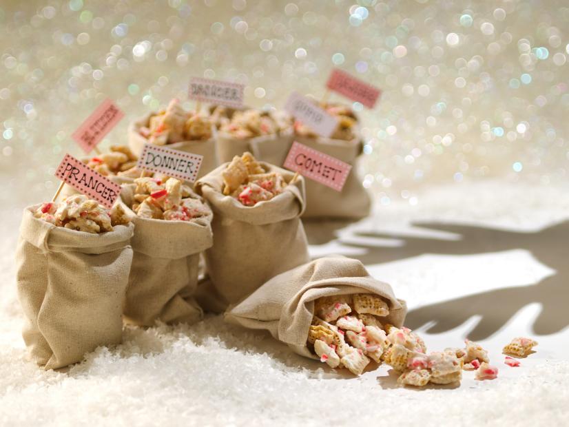 Betty Crocker Holiday Trends (Mac 4H)_Chex Cereal Reindeer Feed