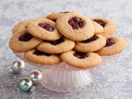 Fruity Holiday Cookies