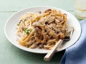 Giada De Laurentiis' Chicken Tetrazzini for Food Network