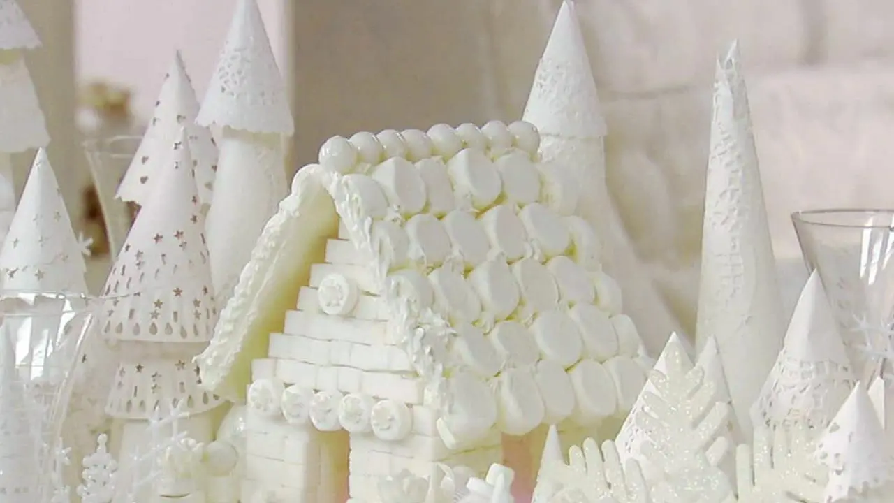 White Fantasy Tablescape