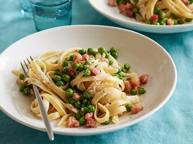 Pasta, Pancetta and Peas Recipe | Sunny Anderson | Food Network