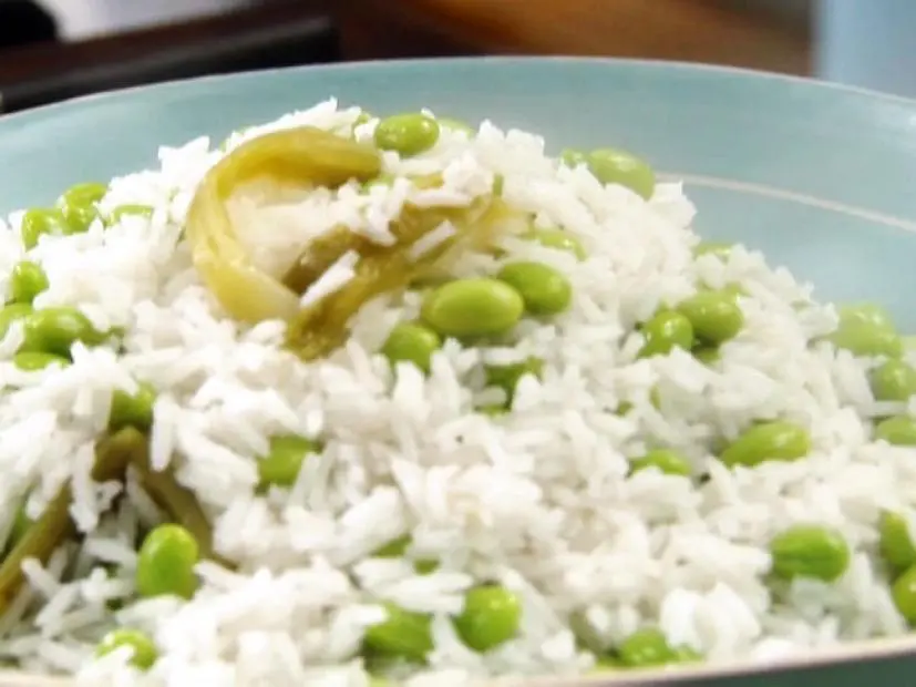 Ginger edamame rice with basmati white rice, edamame, and chunks of ginger.