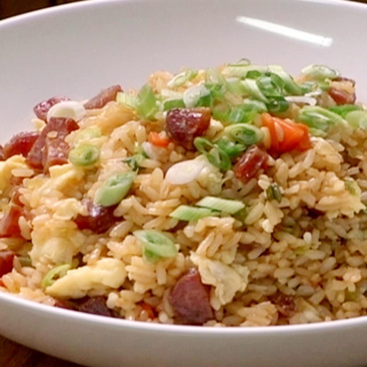 https://food.fnr.sndimg.com/content/dam/images/food/fullset/2010/3/24/0/BZ0202_fried-rice-with-chinese-sausage_s4x3.jpg.rend.hgtvcom.1280.1280.suffix/1371591399560.jpeg