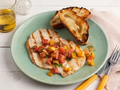 Chicken Paillards With Herb-Tomato Salad