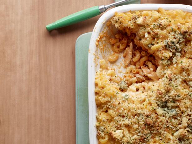 Buffalo-Chicken Macaroni and Cheese