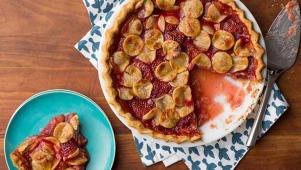 Neelys' Strawberry Pie Recipe