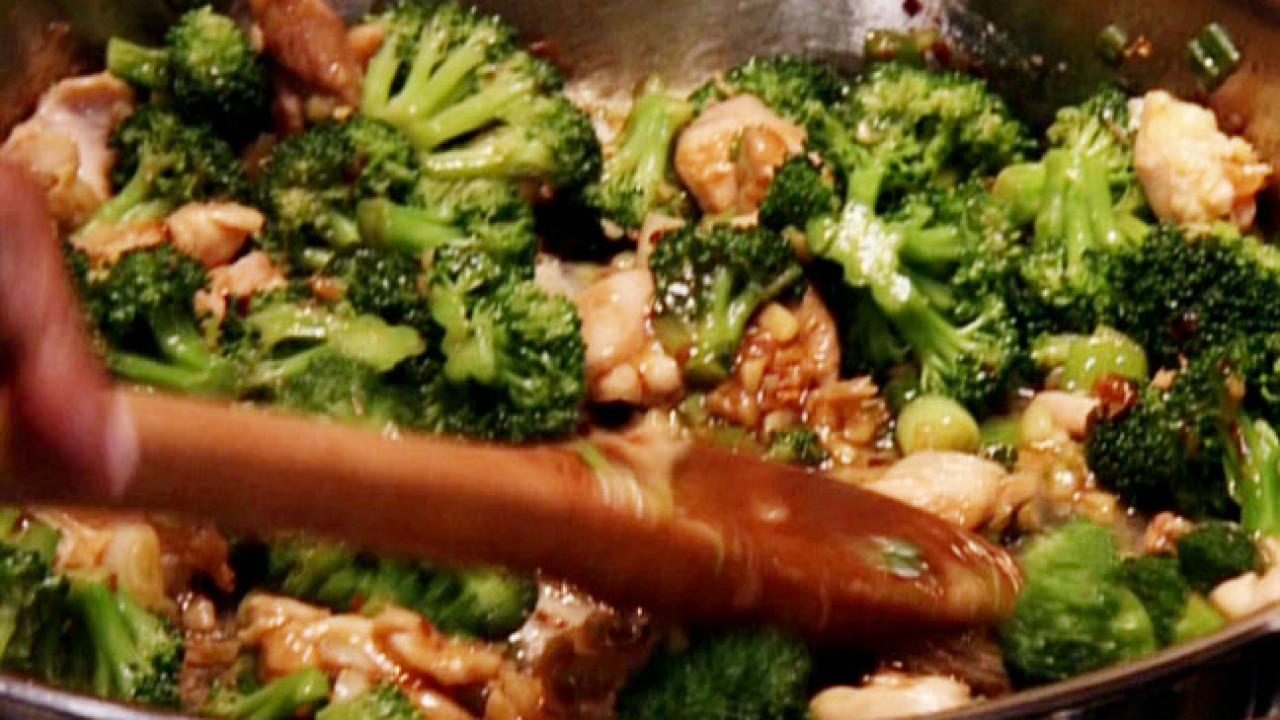 Broccoli and Chicken Stir-Fry