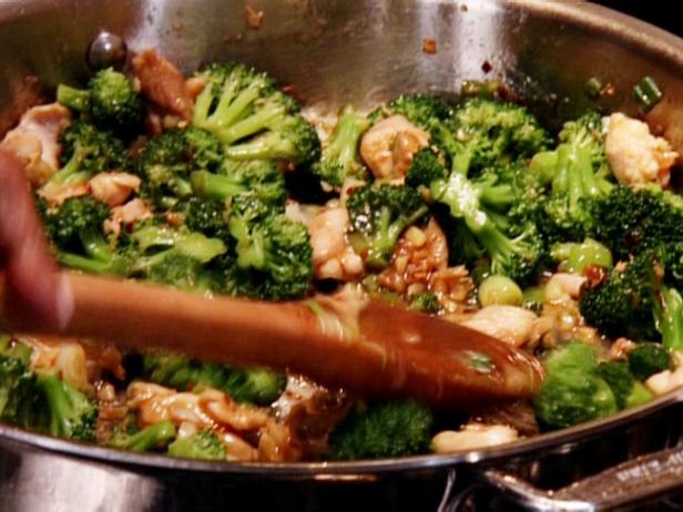 Pat S Broccoli And Chicken Stir Fry Recipe The Neelys Food Network