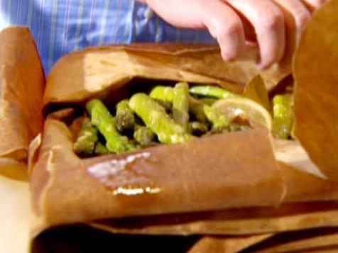 Steamed Asparagus in Paper Bag