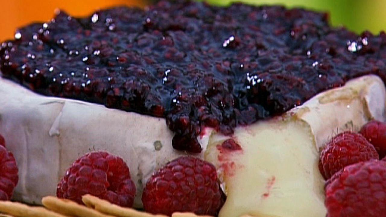 Gina's Grilled Brie & Berries