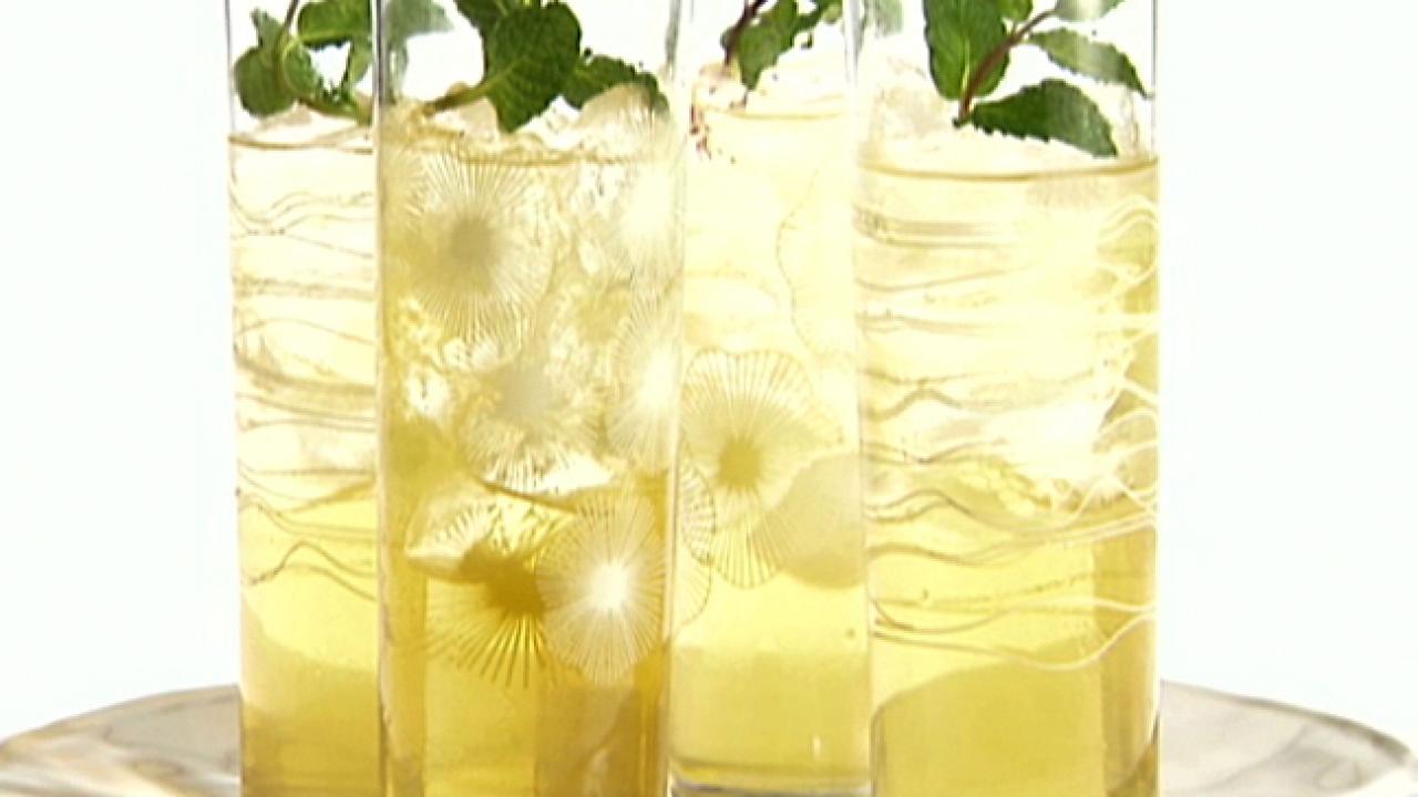Apple and Mint Punch