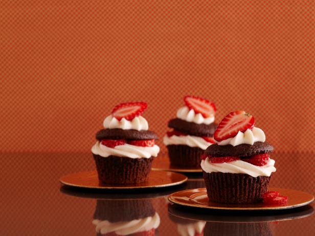 Chocolate Strawberry Shortcake_image