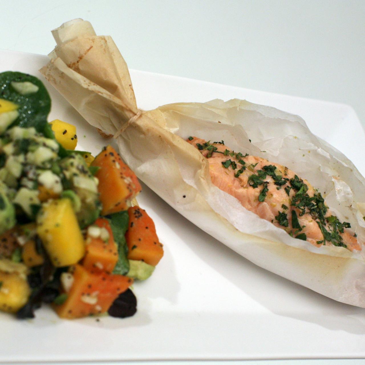 Salmon in Parchment (Salmon en Papillote) - Something Nutritious