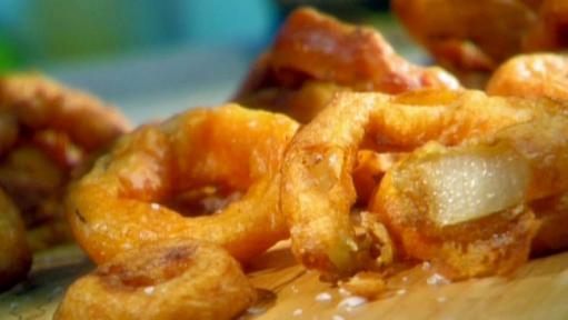 Crispy Crunchy Onion Rings • deepfriedhoney