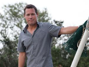 Extreme Cuisine With Jeff Corwin