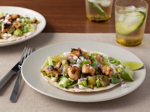 chicken tostada has bold flavor and lower fat
