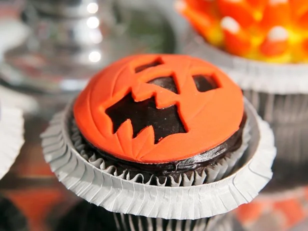Halloween Cupcake Decoration Ideas: Spooky, Easy & Creative Tips