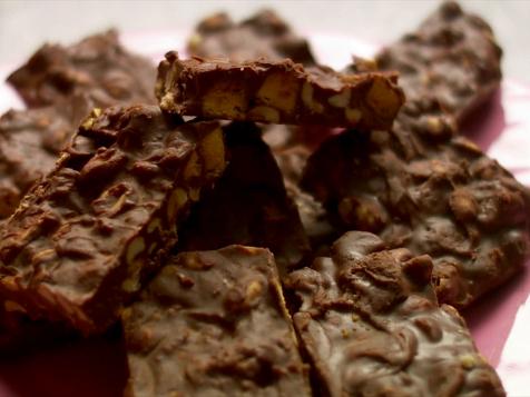 Sweet and Salty Crunchy Nut Bars