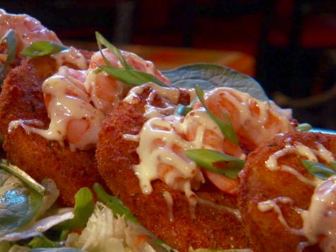 Fried Green Tomatoes with Shrimp and Remoulade Sauce