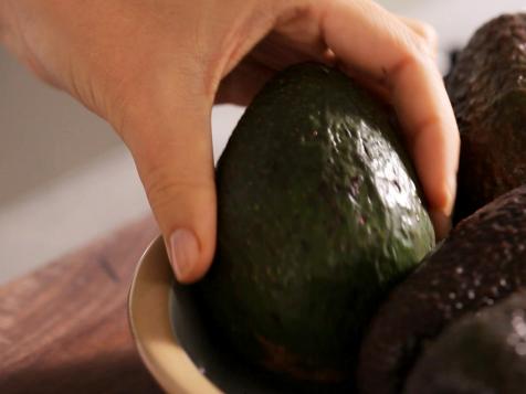 How to Choose, Ripen and Store Avocados: A Step-by-Step Guide