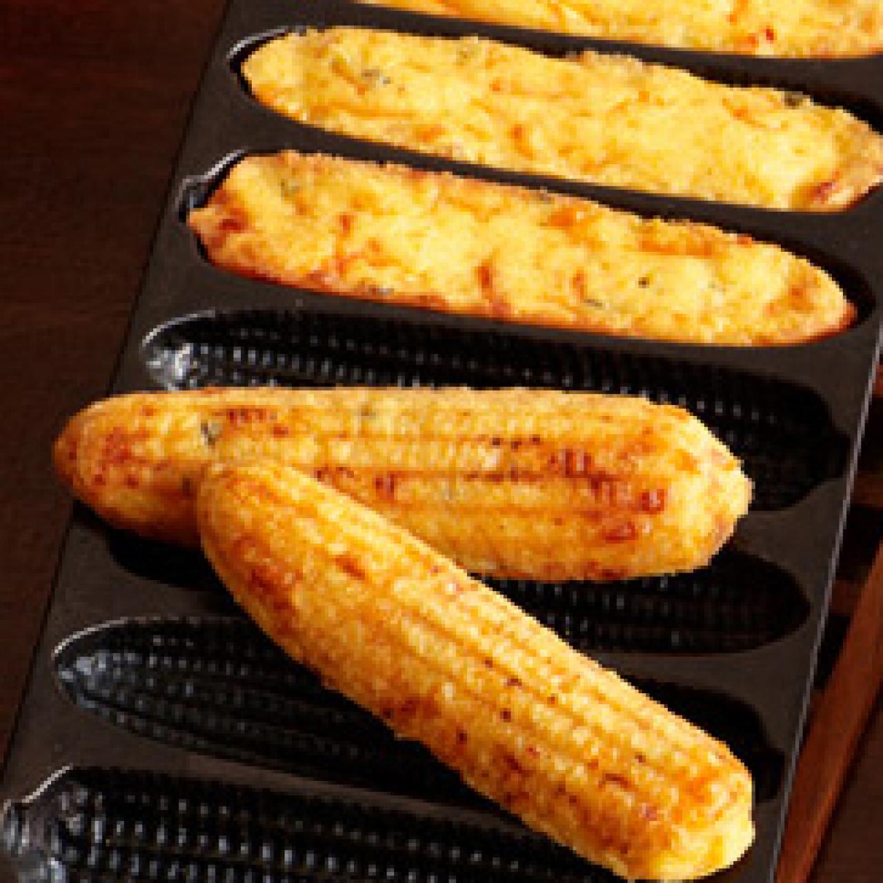 Lot45 Cast Iron Cornbread Pan for 7 Sticks - Corn Shaped Baking Pan for  Oven Baking Corn Stick, Bread, Fritters, Cake