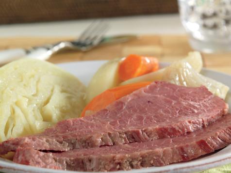 Slow Cooked Corned Beef and Cabbage