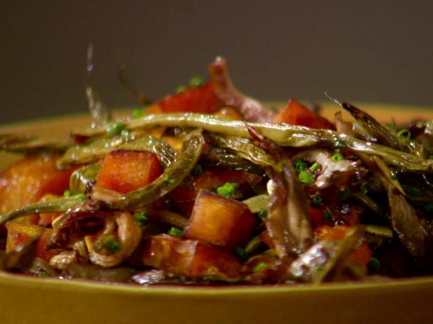 Roasted Kabocha Squash, Haricots Verts, Mushrooms and Pepitas image