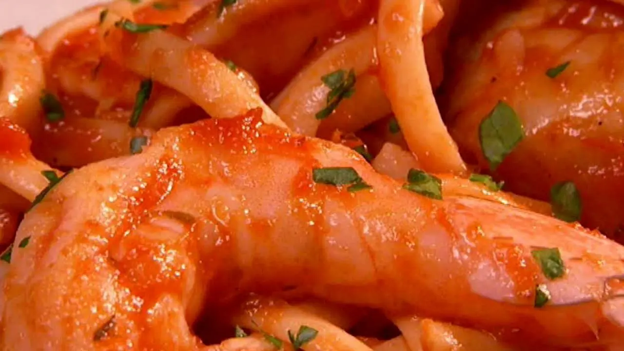 Neelys' Passion Seafood Pasta