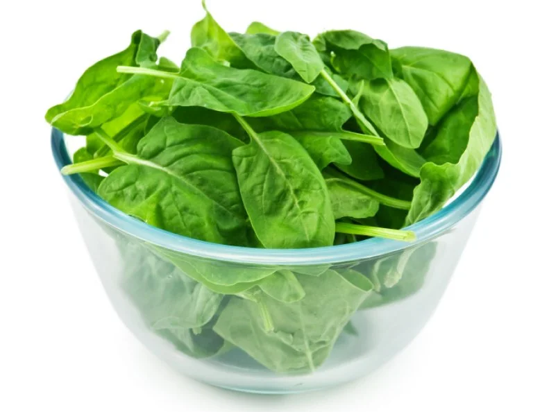 spinach isolated on white background