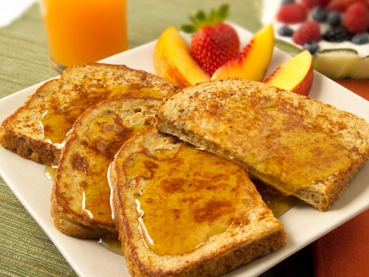 Hanabishi - SIMPLE CINNAMON FRENCH TOAST PROCEDURE: Mix egg, milk