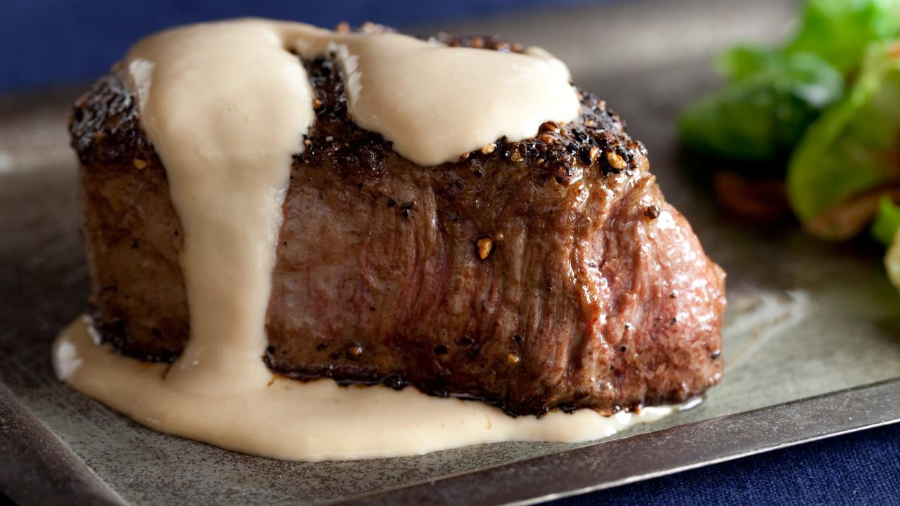 Alton Brown's Classic Steak au Poivre
