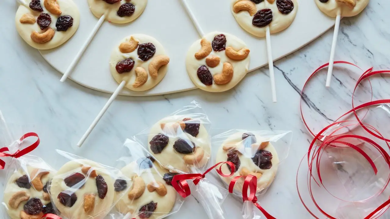 Ina's Chocolate Lollipops