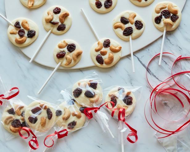 White Chocolate Lollipops image