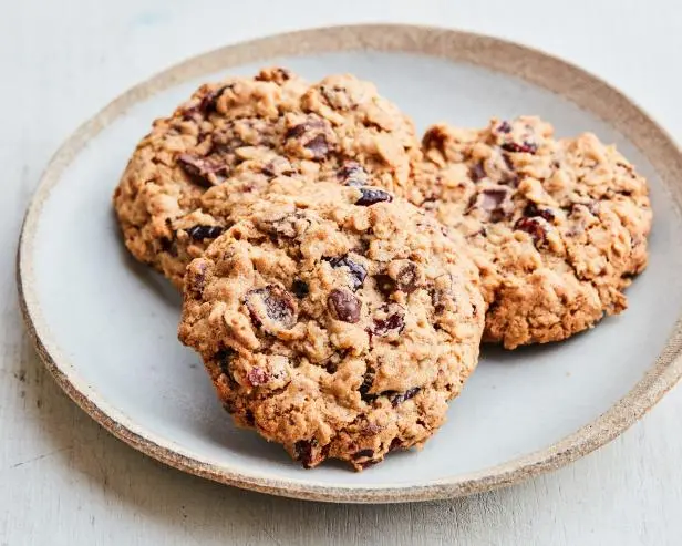 Oatmeal, Cranberry and Chocolate Chunk Cookies - Food Network