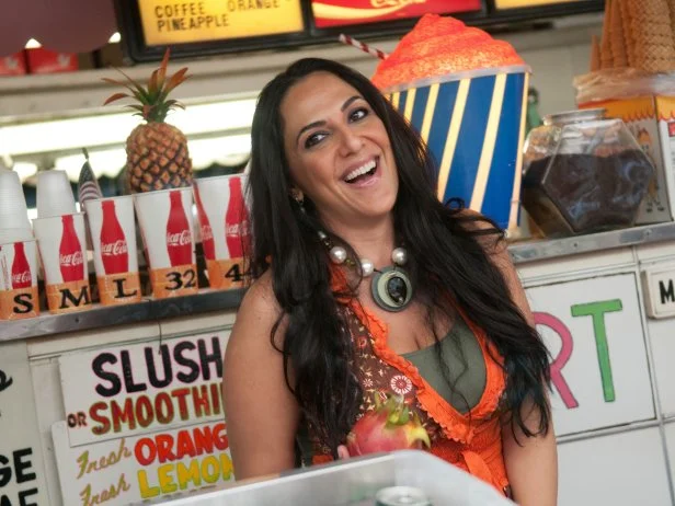 FNS7 Episode 1 Finalist Penny Davidi before solo demo during Group Star Challenge at Farmers Market.