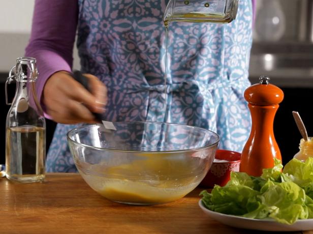 what are the three components in a vinaigrette