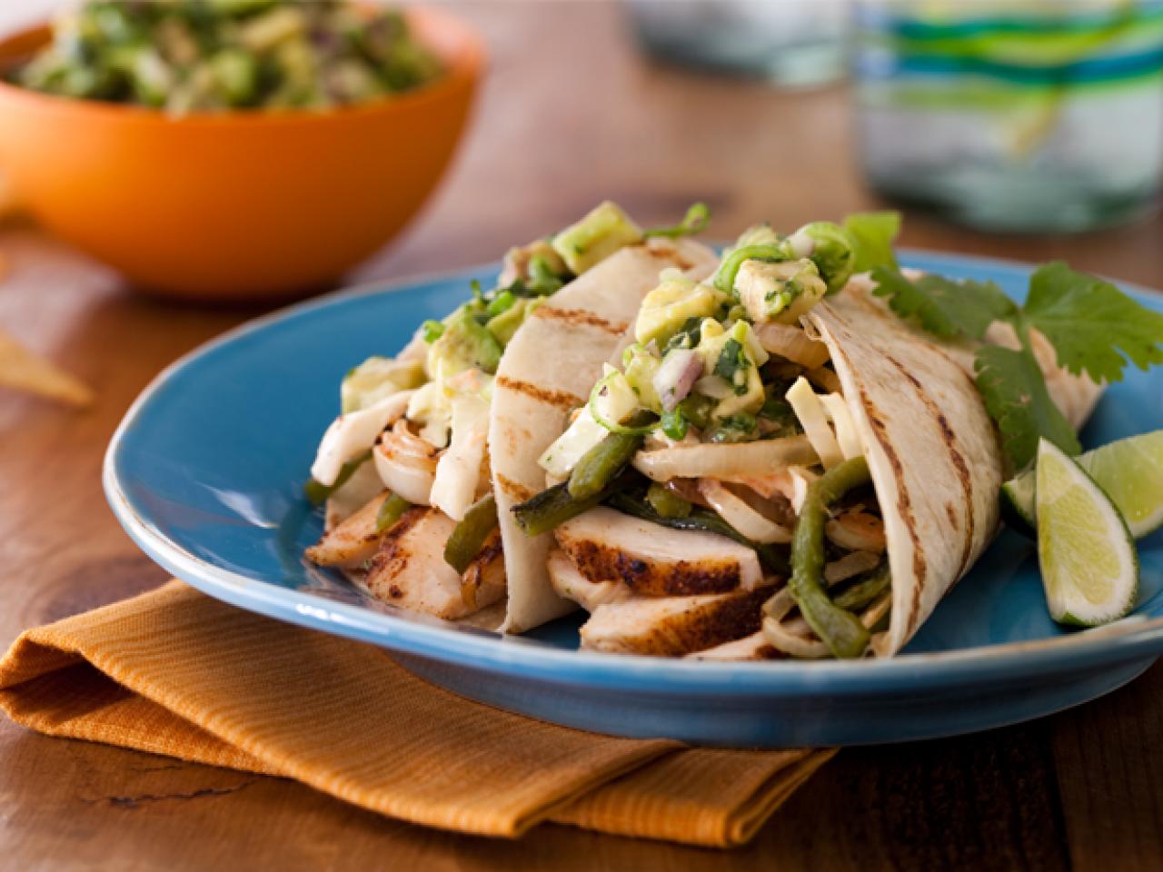 Bobby Flay's Spice-Rubbed Chicken Breast Tacos Recipe | FN ...