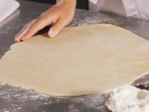 10 Ways to Crimp Pie Crust, Easy Baking Tips and Recipes: Cookies, Breads  & Pastries : Food Network