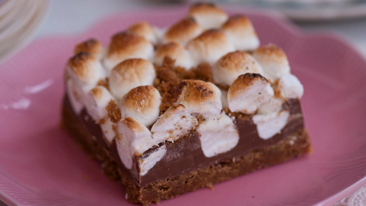 Spicy Smoky S'Mores Bars