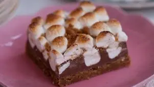 Spicy Smoky S'Mores Bars