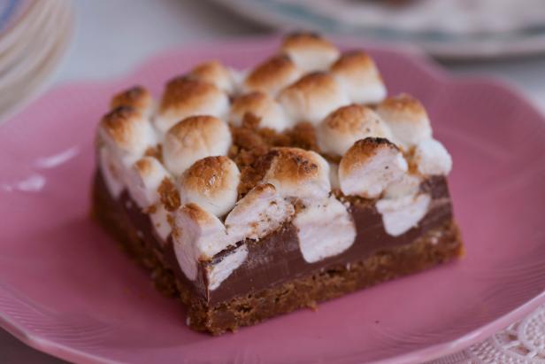 Spicy Smoky S'mores Bars