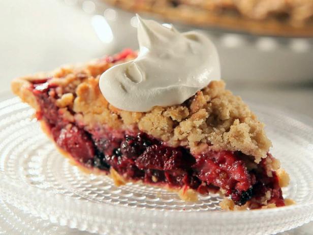 Triple Berry Pie with Granola Crunchy Crumb Topping Recipe 