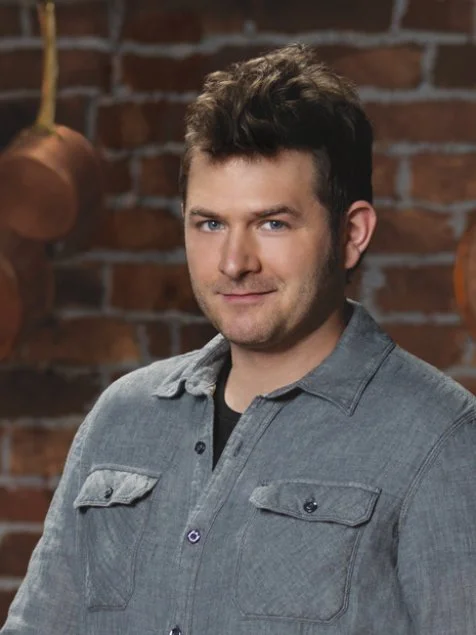 Justin Davis Bio | Food Network 